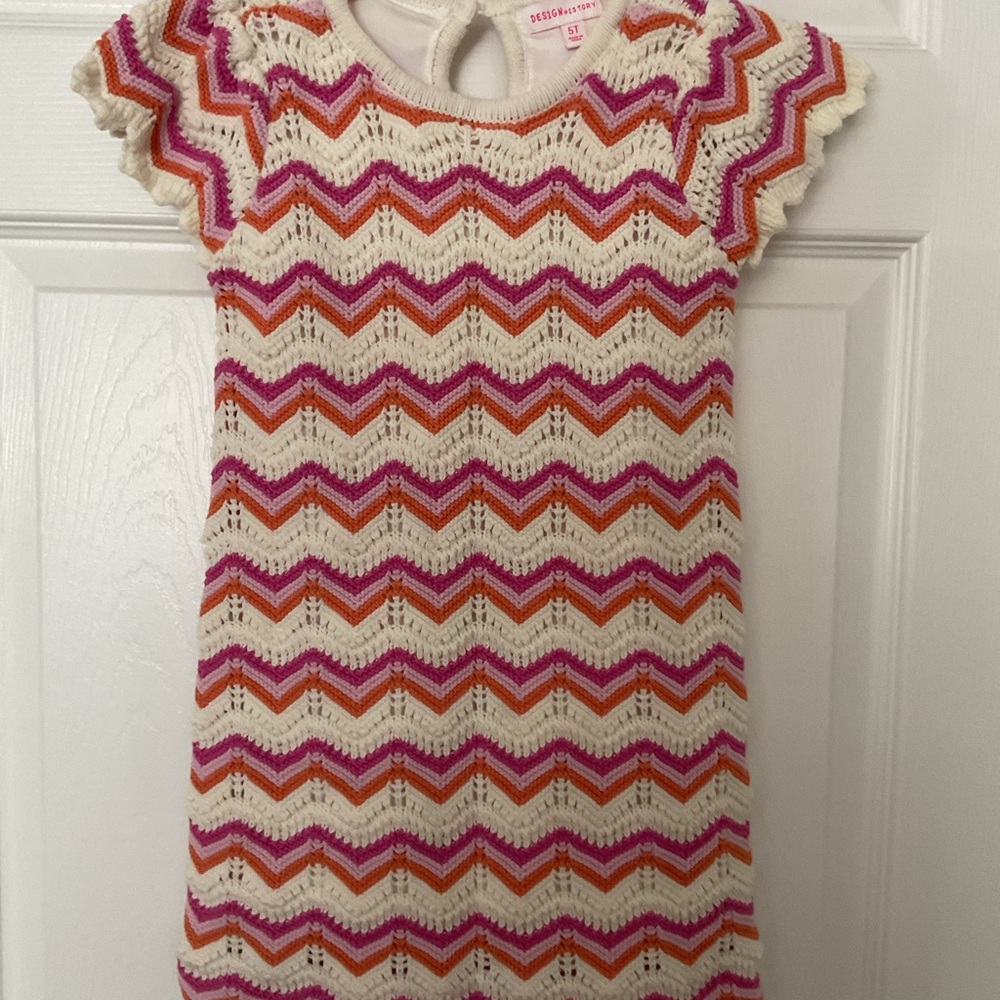 Chevron Patterned Girls crochet Dress size 5 NWOT